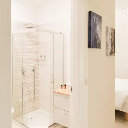 Dieci By Comorooms Appartement *